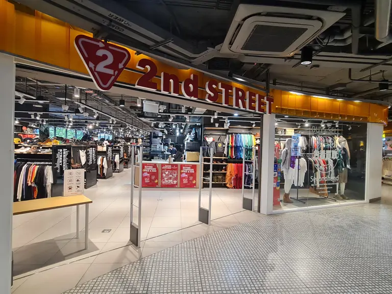 2nd STREET @ Silom Edge - Bangkok
