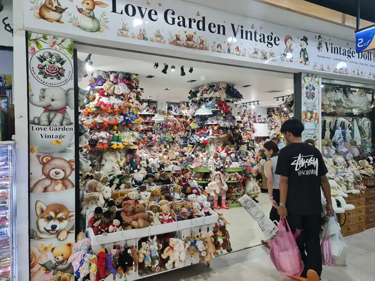 Love Garden Vintage @ Mixt Chatuchak - Bangkok