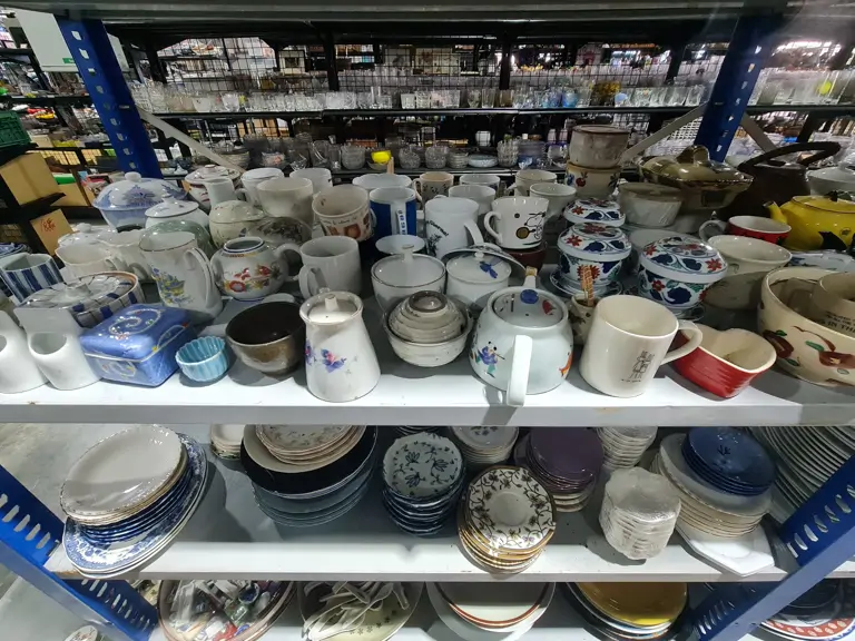 Sakura Japan Second Hand Market - Srinakarin 41 - Bangkok