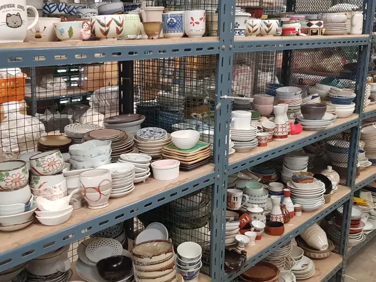 Sakura Japan Second Hand Market - Sukhumvit Soi 50 - Bangkok