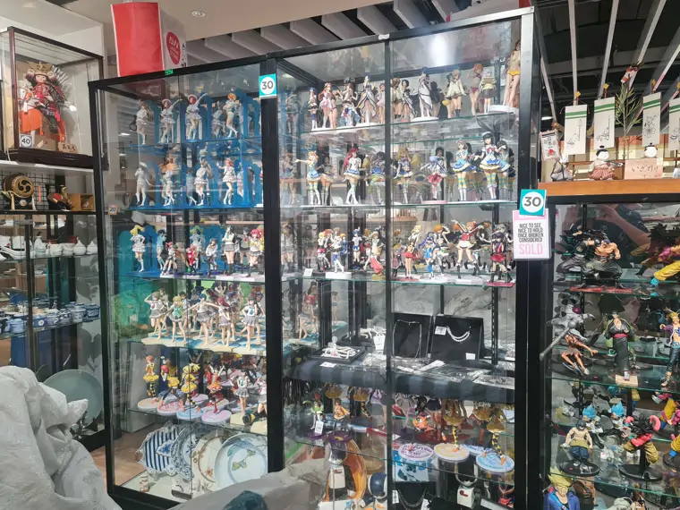 AW Japan Store - Subang Jaya (2/16) AW Japan Store - Subang Jaya (2/16)