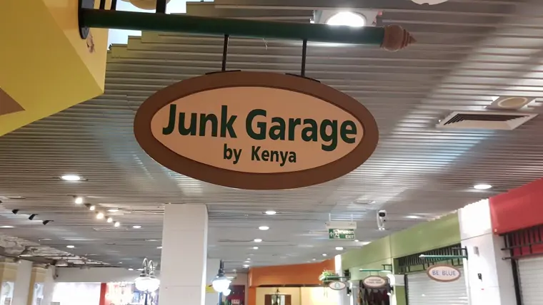Junk Garage - Bangkok (2/12)