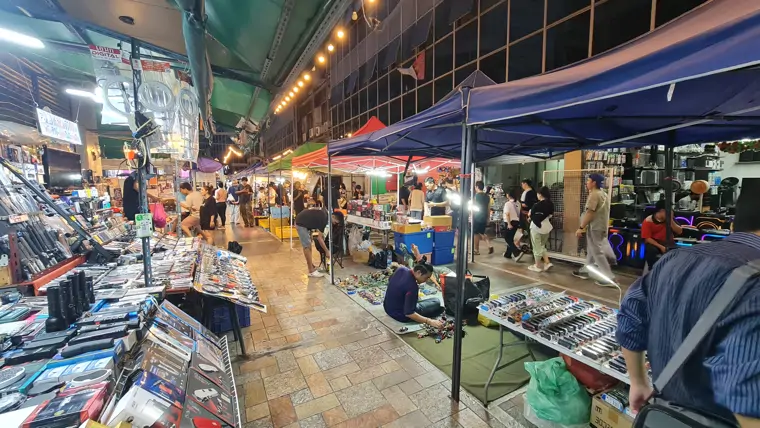 Khlong Thom Night Market - Bangkok (1/3)