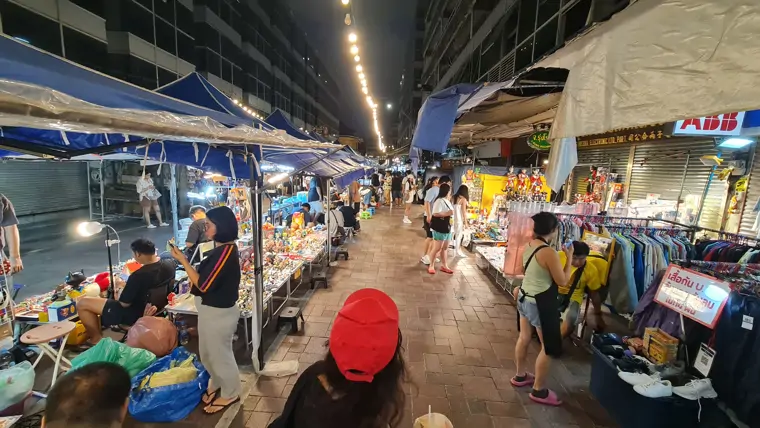 Khlong Thom Night Market - Bangkok (2/3)