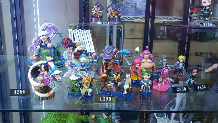 Mega Plaza Saphan Lek - Bangkok (8/24)