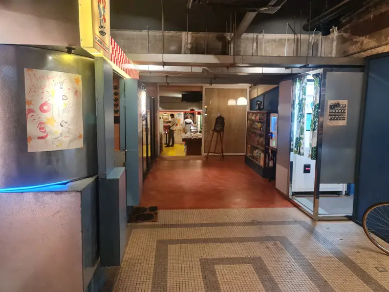Pocket Store - Kuala Lumpur (2/3)